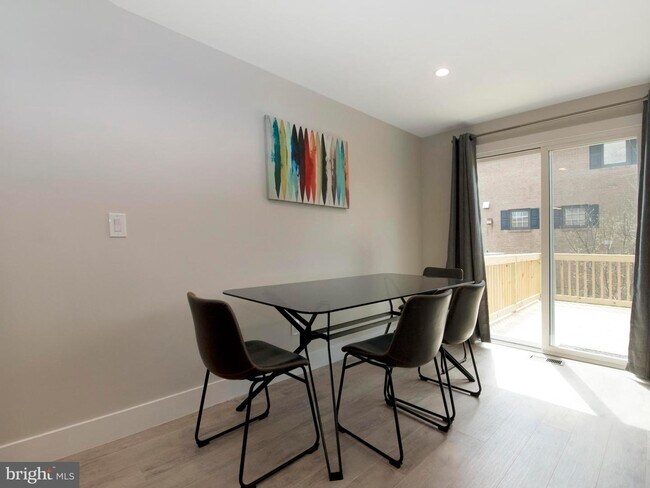 Foto del edificio - 522 Parrish St