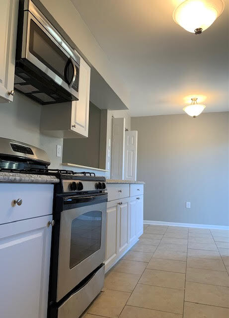 Building Photo - 2037 Kings Crossing SW