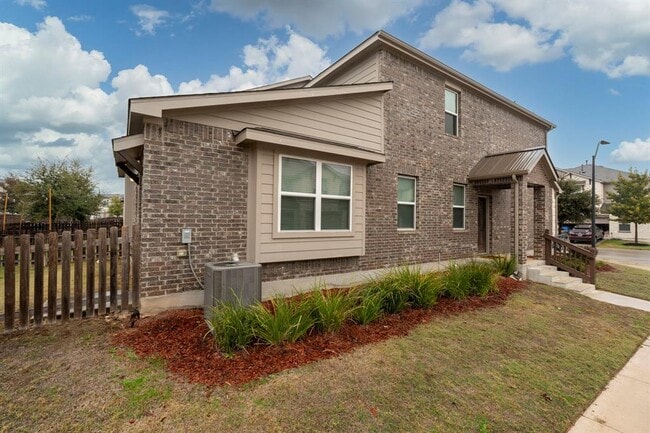 Building Photo - 17200 Leafroller Dr