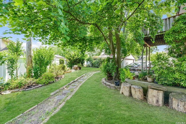 Foto del edificio - 22 Elwood Rd