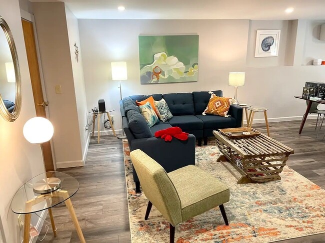 Building Photo - 61 Cumberland St