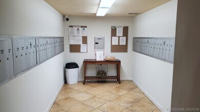 Building Photo - 3800 Oaks Clubhouse Dr