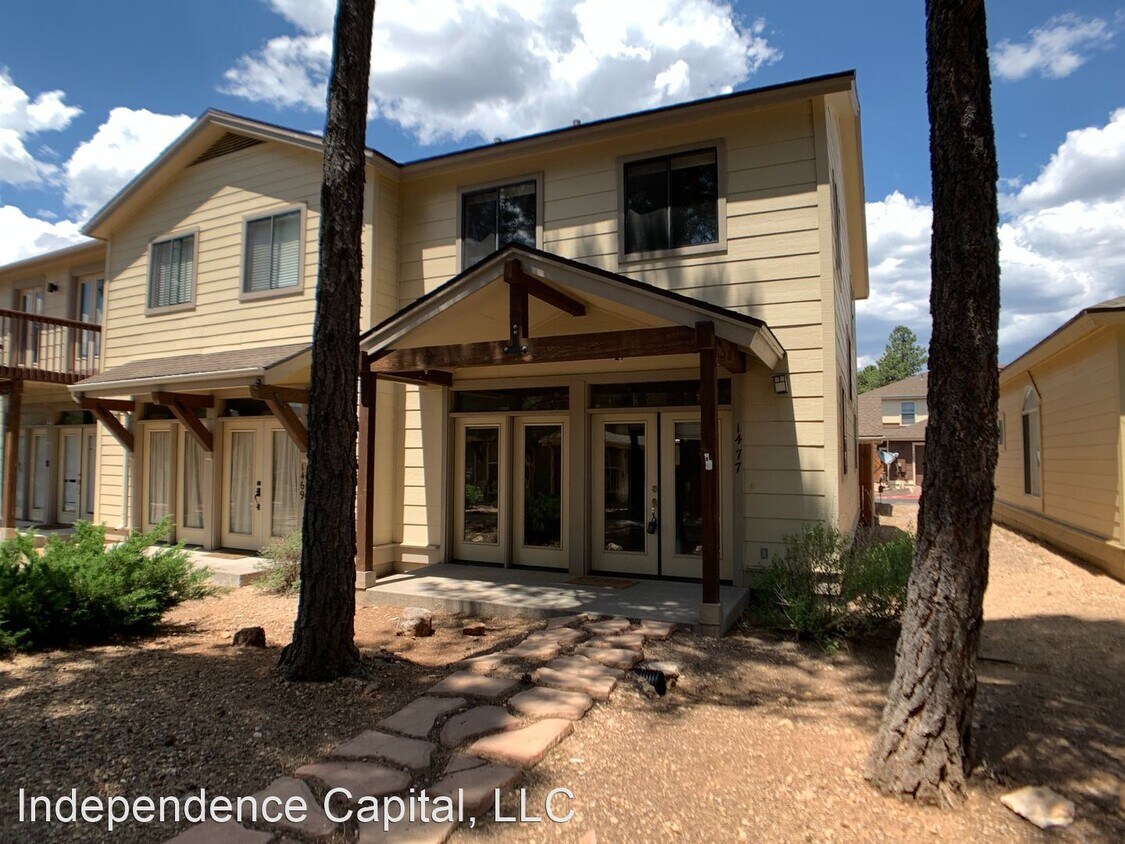Primary Photo - 3 br, 2.5 bath House - 1477 E. Turney Dr.