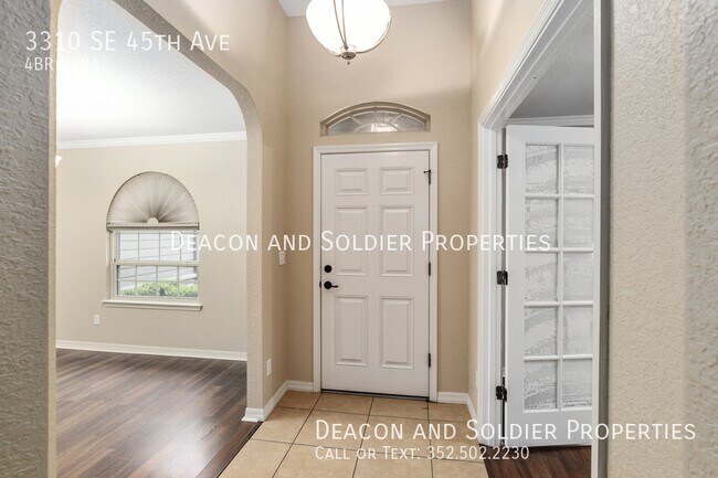 Building Photo - 3310 SE 45th Ave