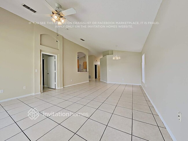 Foto del edificio - 13205 Glenbarrow Ct