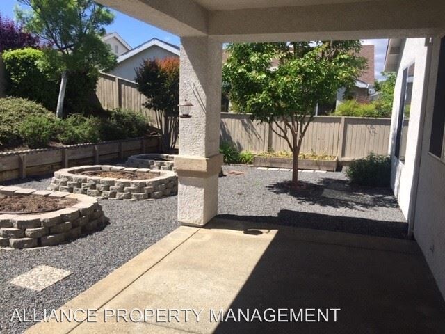 Foto del edificio - 1 br, 2 bath House - 110 Clover Springs Dr
