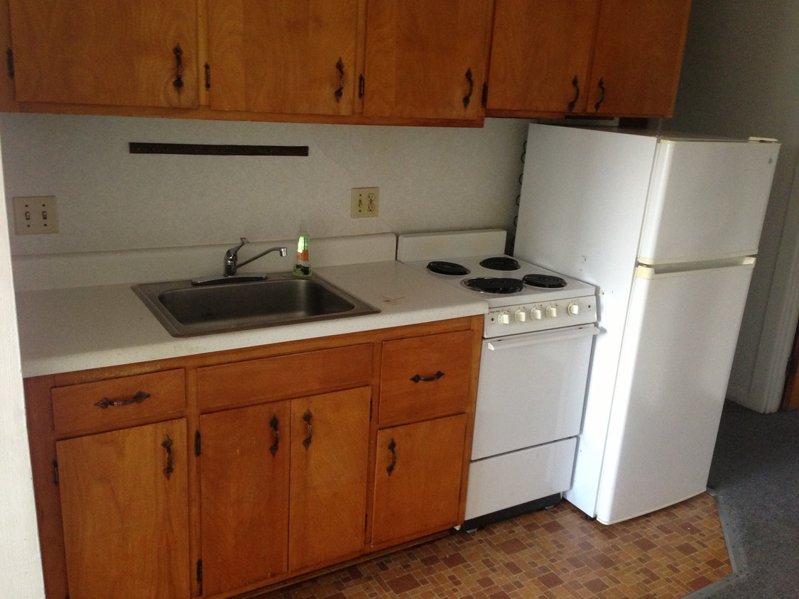 Primary Photo - 145 Garfield Ave