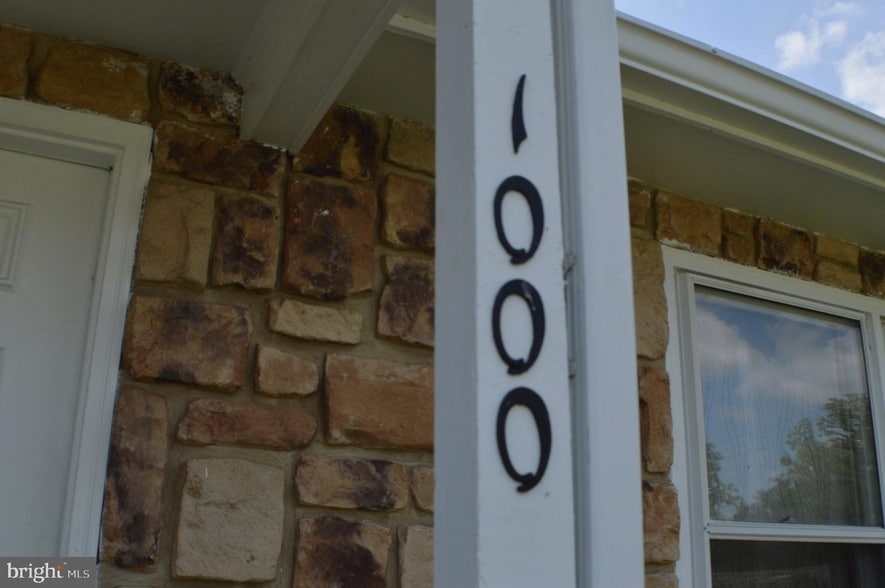 Foto del edificio - 1000 Kensington Way