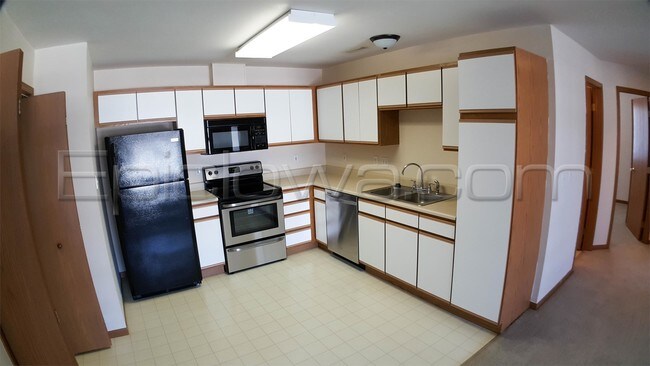 Building Photo - 4525 1st Ave SW