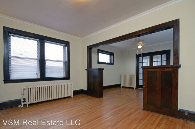 Building Photo - 601 Park St