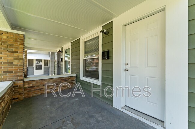 Foto del edificio - 3624 N Capitol Ave