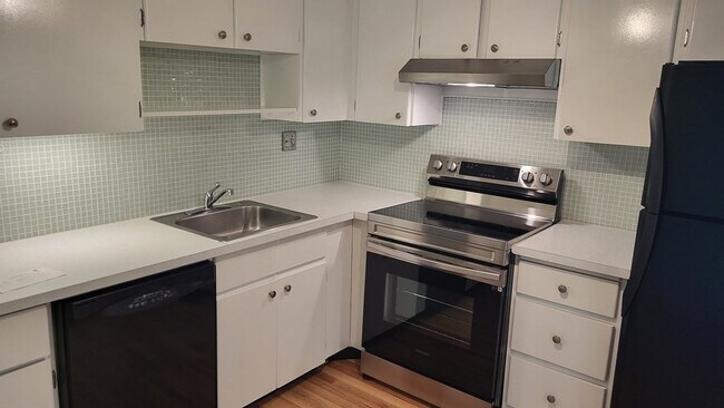 Foto del edificio - 1321 Worcester Rd