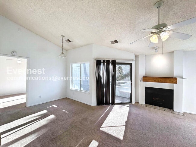 Foto del edificio - 3700 Iguana Dr