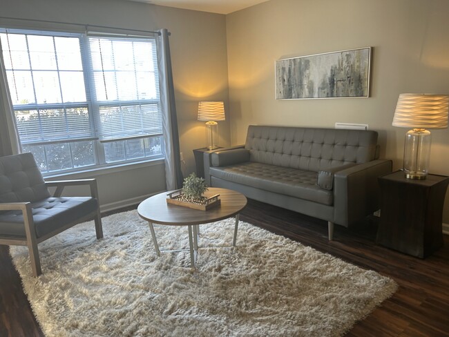 Living Room - The Commons at Pembroke