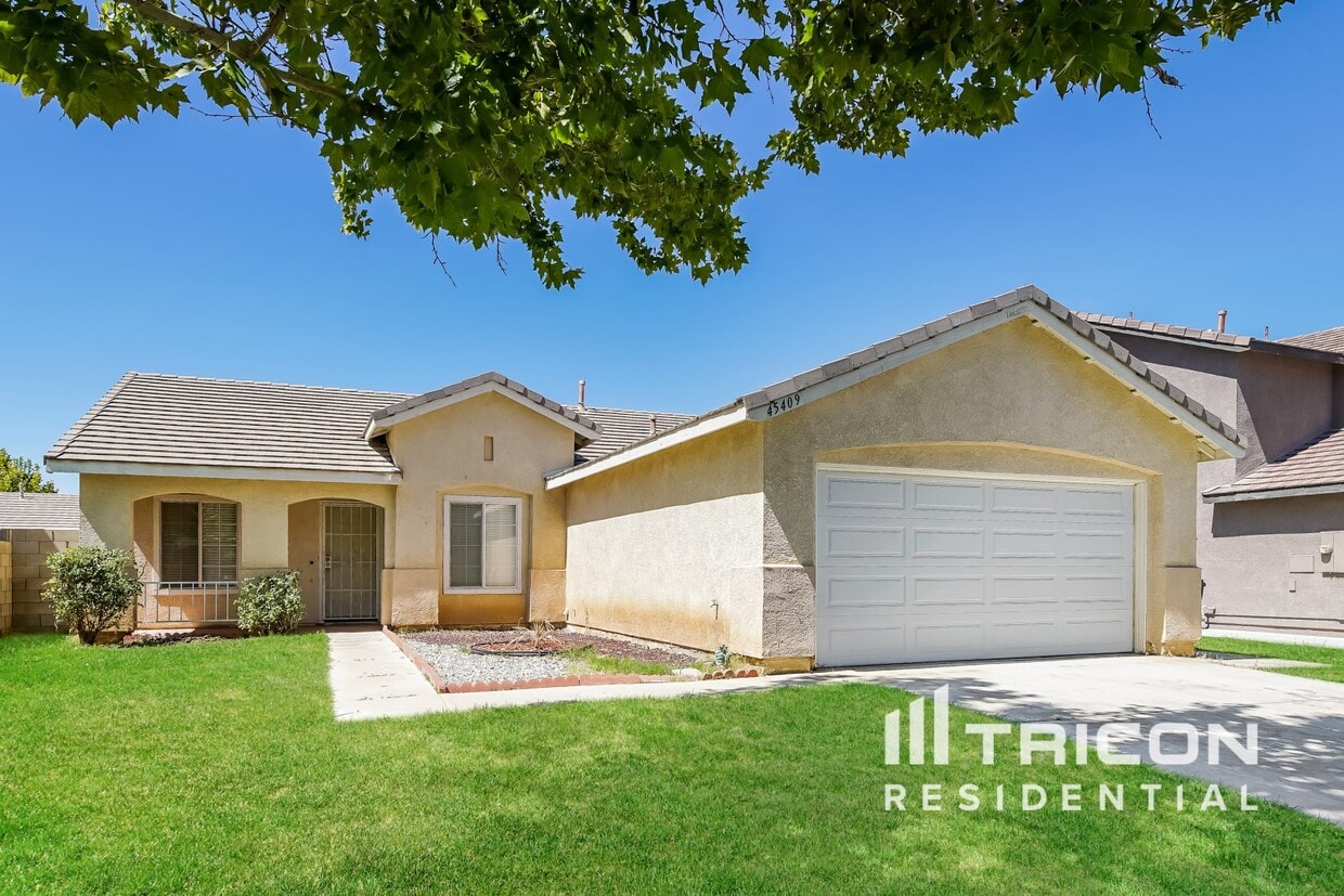 45409 17th Street W Lancaster CA House Rental in Lancaster, CA