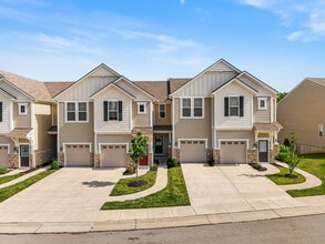 Building Photo - 624 Morven Park Dr