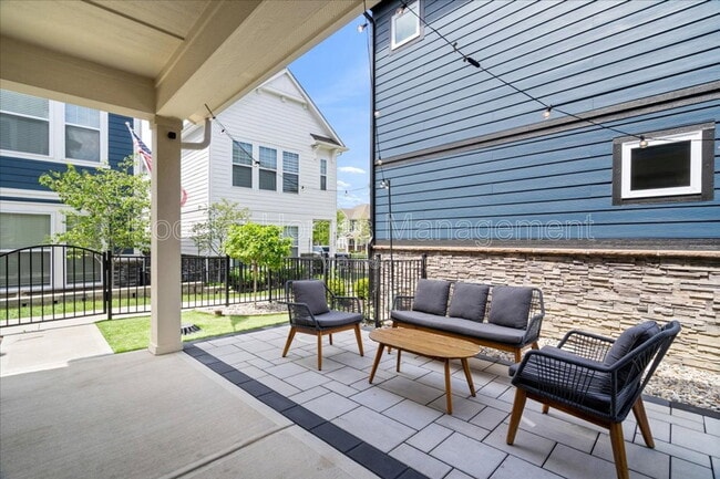 Building Photo - 9239 Hawley Dr