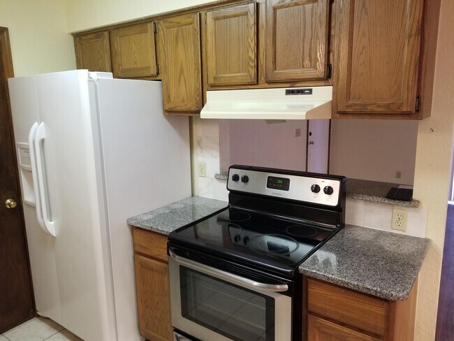 Cocina - 3200 W Britton Rd