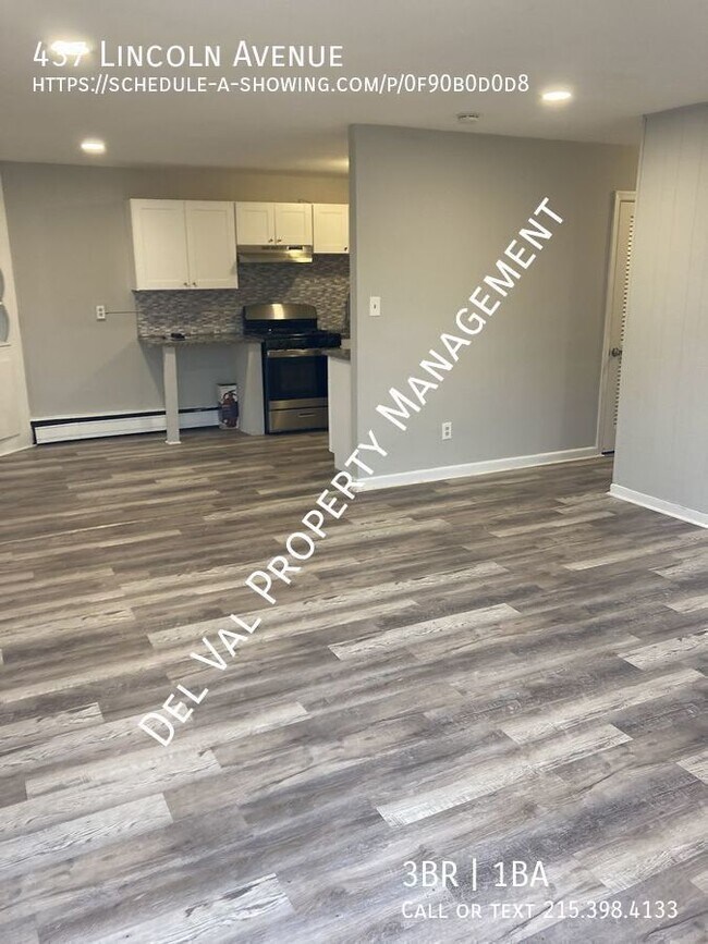 Building Photo - Newly Renovated 3-Bedroom Twin Rancher For...