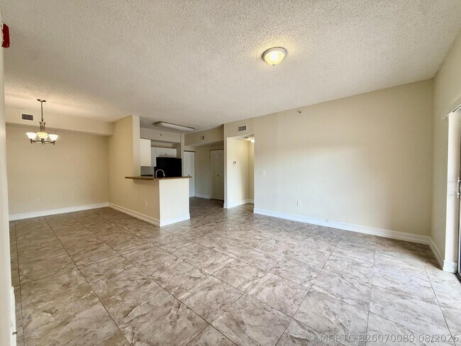 Foto del edificio - 6960 SW 39th St