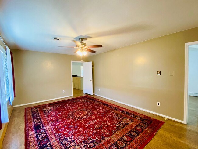 Foto del edificio - 7259 Walnut Grove Rd