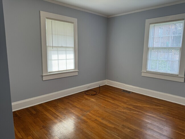 Building Photo - 509 1/2 F St
