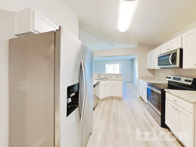 Building Photo - 10399 Song Sparrow Ln