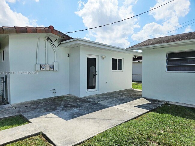 Foto del edificio - 9301 SW 37th St