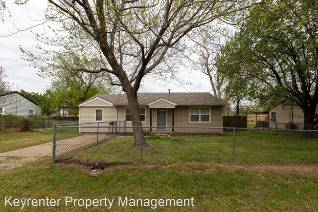 Foto del edificio - 3 br, 1 bath House - 607 E Beaver St