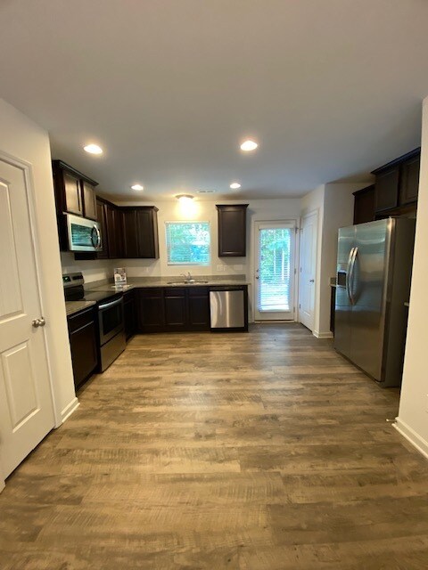 Foto del edificio - 3286 Ivy Wood Ln