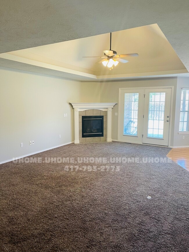 Building Photo - 3841 W Rockwood St