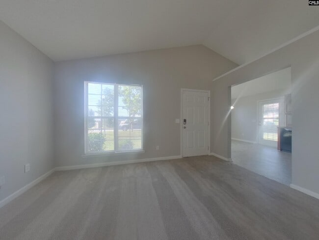Building Photo - 429 Legend Oaks Dr