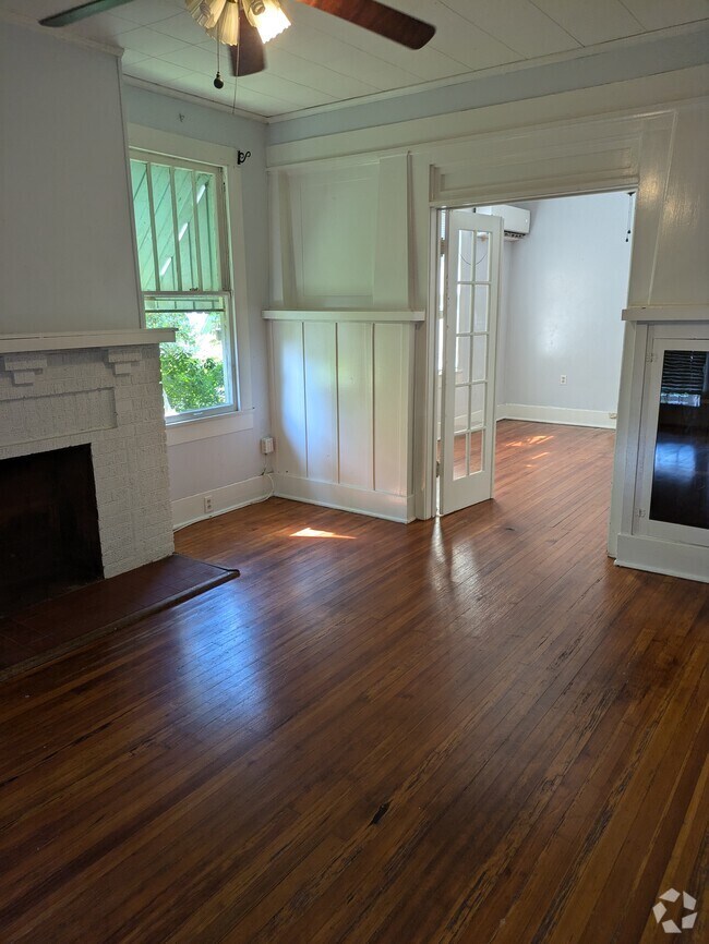 Mid City Baton Rouge Apartments for Rent with a Dog Park Baton Rouge