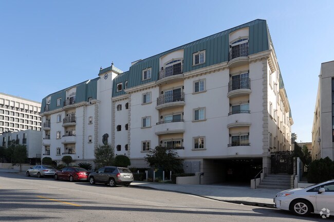 Foto principal - 722 S Oxford Ave