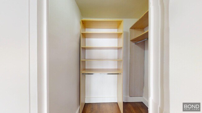 Foto del edificio - 220 E 63rd St