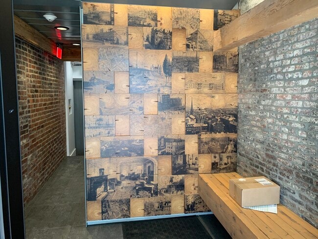 Building Photo - 146 Bowdoin St