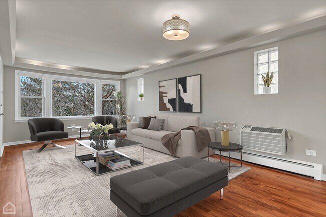 Foto del edificio - 5723 N Maplewood Ave