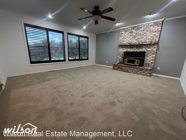 Foto del edificio - 4 br, 2 bath House - 80 Hickory Ln