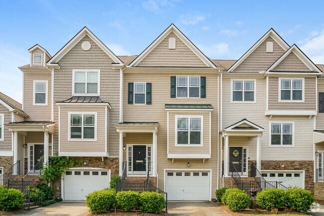 Building Photo - 705 Keystone Park Dr