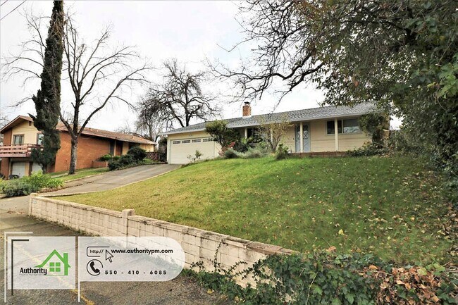 Building Photo - 3135 Stratford Ave