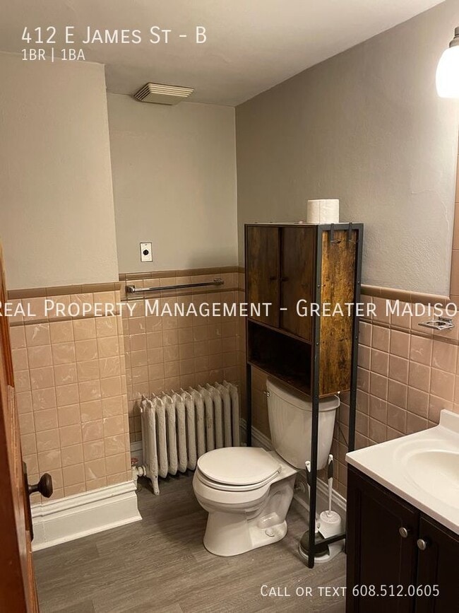 Foto del edificio - 412 E James St