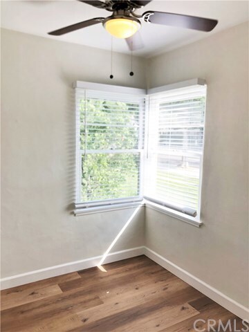 Foto del edificio - 815 E Chapman Ave