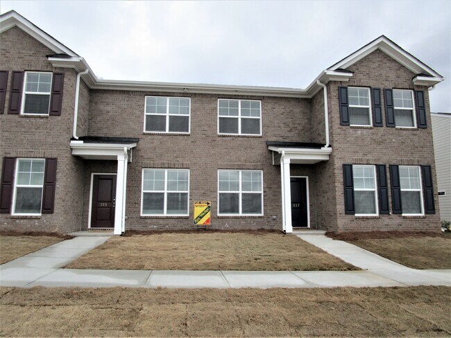 Foto del edificio - 215 Scenic Rd