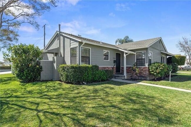 Photo - 15246 Lashburn St House