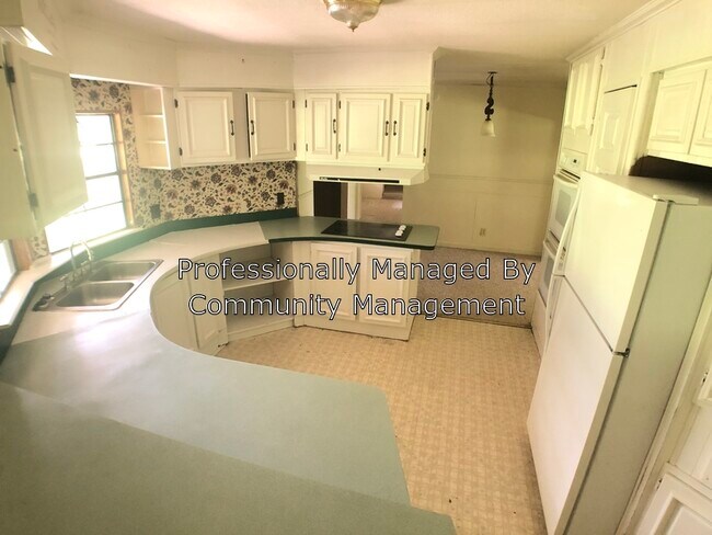 Foto del edificio - 32145 Butch Bennett Rd