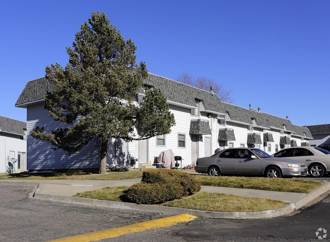 Primary Photo - Montview Heights