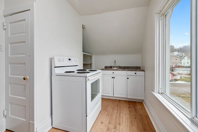 Foto del edificio - 1528 Ridge Ave