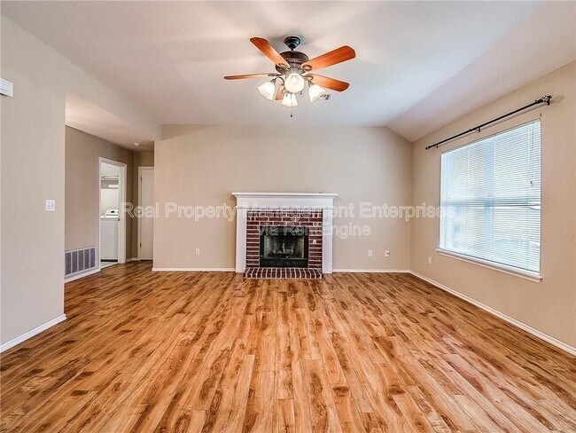 Foto del edificio - 5713 SE 85th St