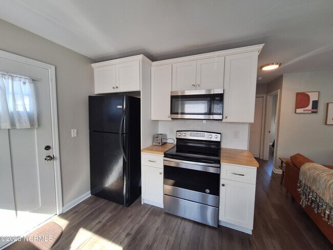 Building Photo - 1001 Campbell St