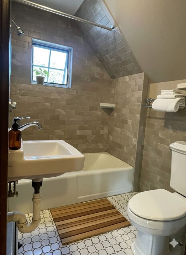 Foto del edificio - 118 Aiken Ave